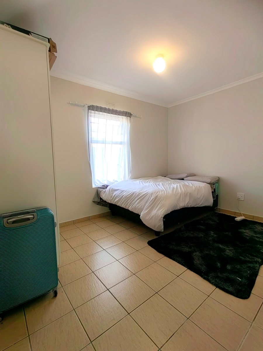 2 Bedroom Property for Sale in Parklands Western Cape
